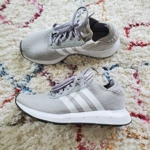 Adidas grey sneakers